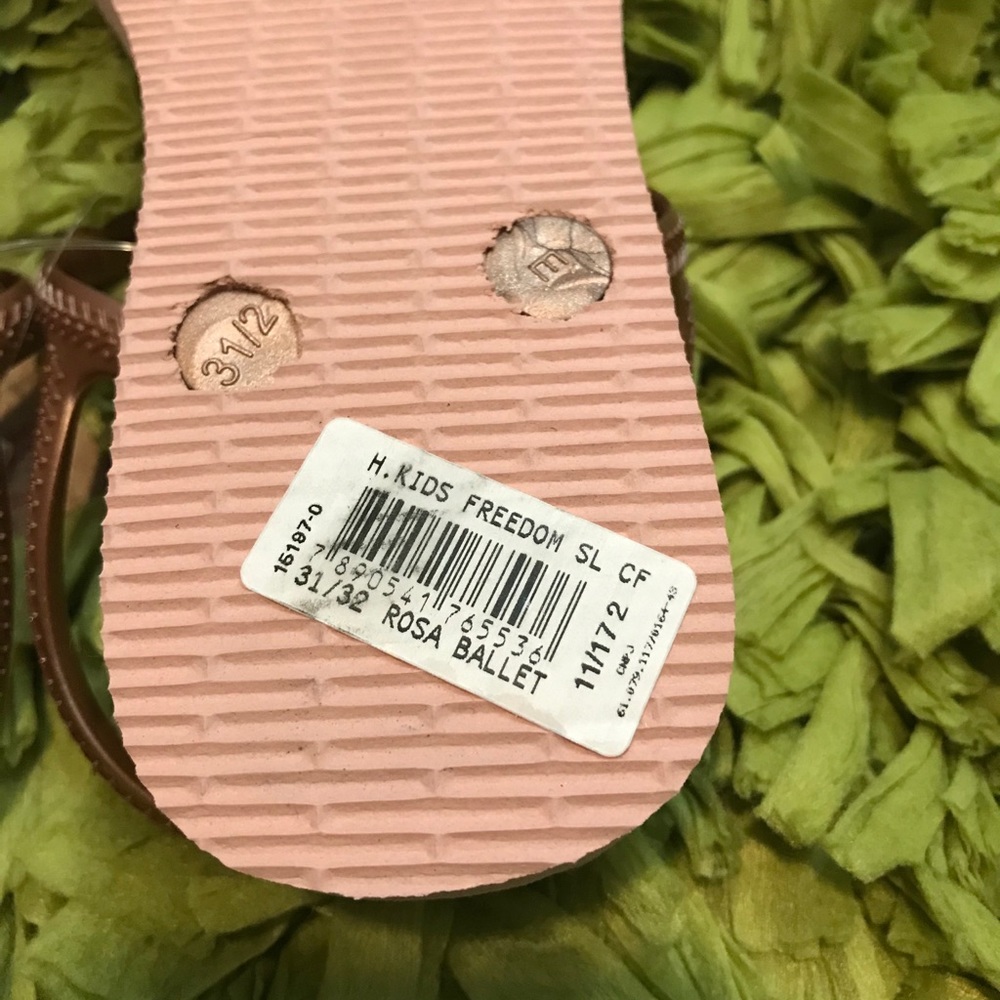 Havaianas Girls Freedom Sl Flip Flops Rose Pink - Picture 9 of 10